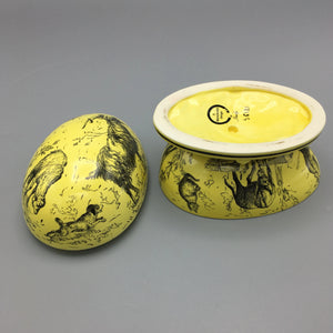 Mottahedeh Canary Yellow Porcelain 'Ostrich Egg' Box with Toile Animal Farm