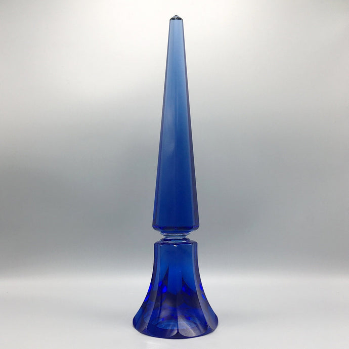 Paolo Venini Octagonal Faceted Murano Glass Obelisk on Raised Plinth